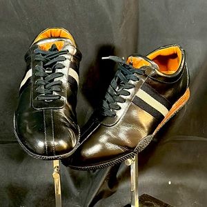 Bally Italian leather striped sneakers. Size 11. Mens. Black.